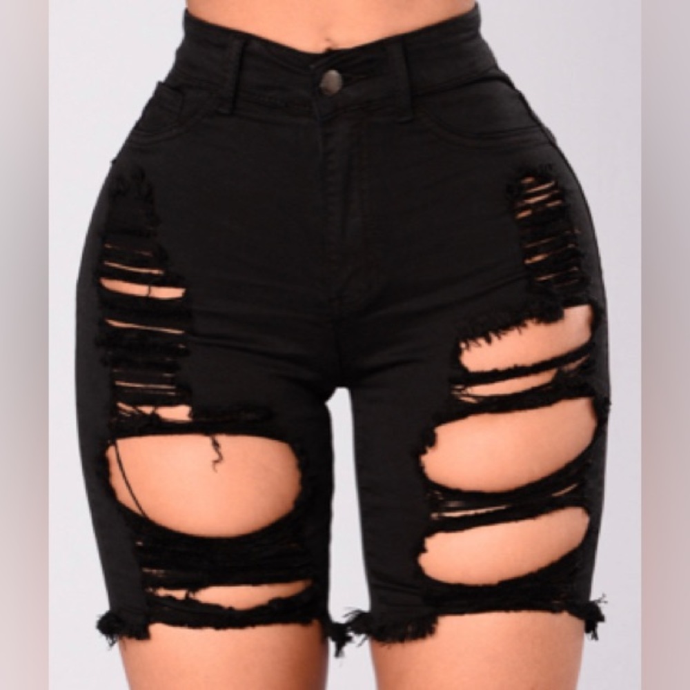 Kady Bermuda Shorts - Black